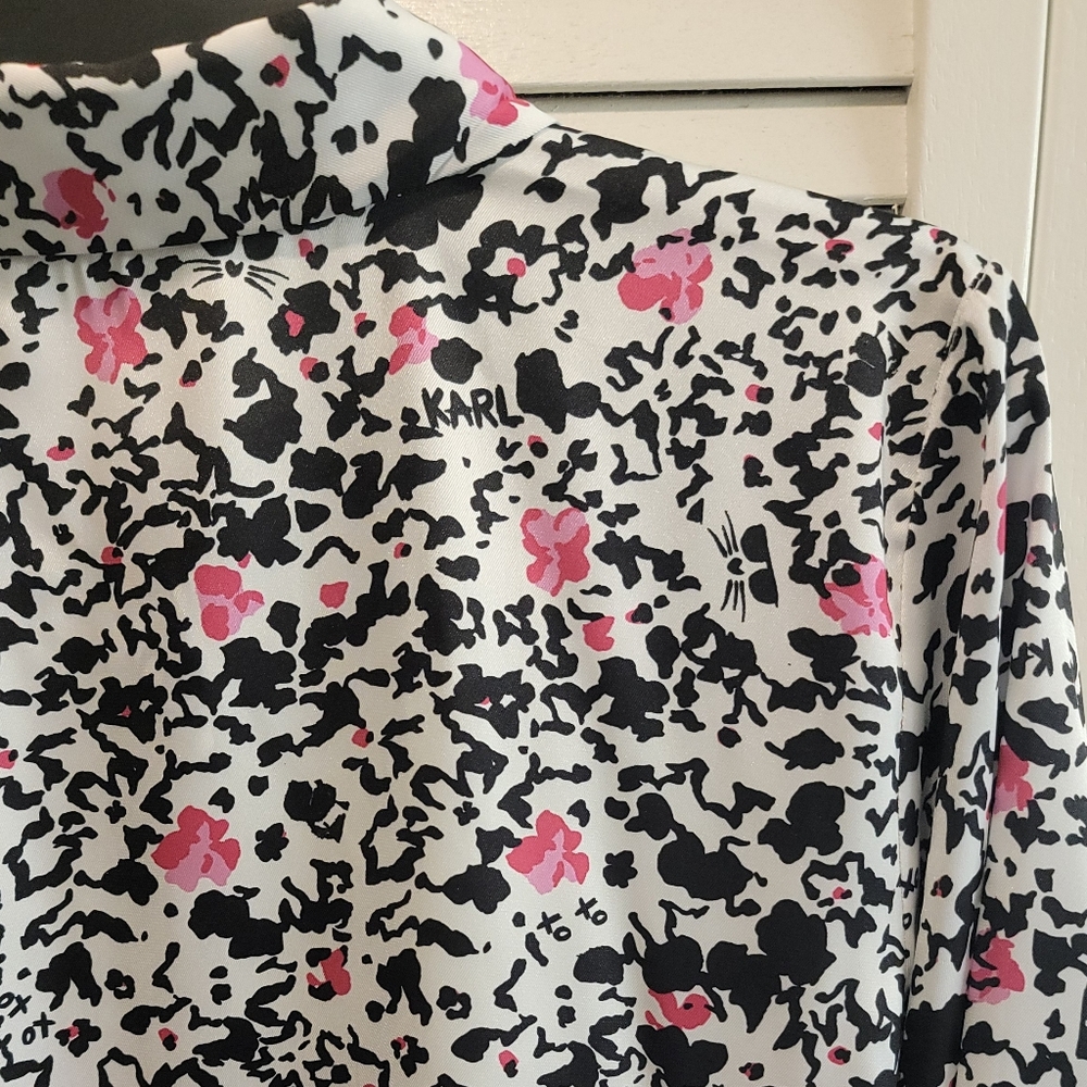 KARL LAGERFELD PRINTED TOP NWT LARGE - Picture 3 of 4
